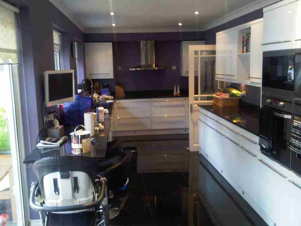 Paint kitchen walls ceiling Welwyn Garden City