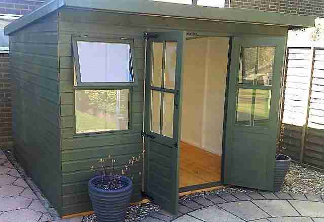 Paint shed Biggleswade