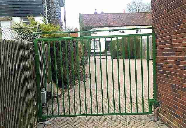 Paint electric gates and railings Walkern Paint electric gates and railings Walkern